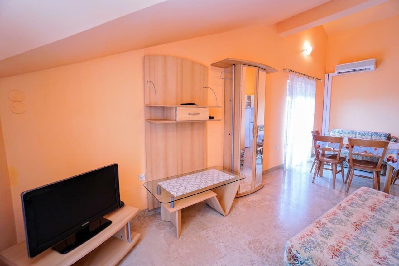Apartments Branka Zambratija  Luaran gambar
